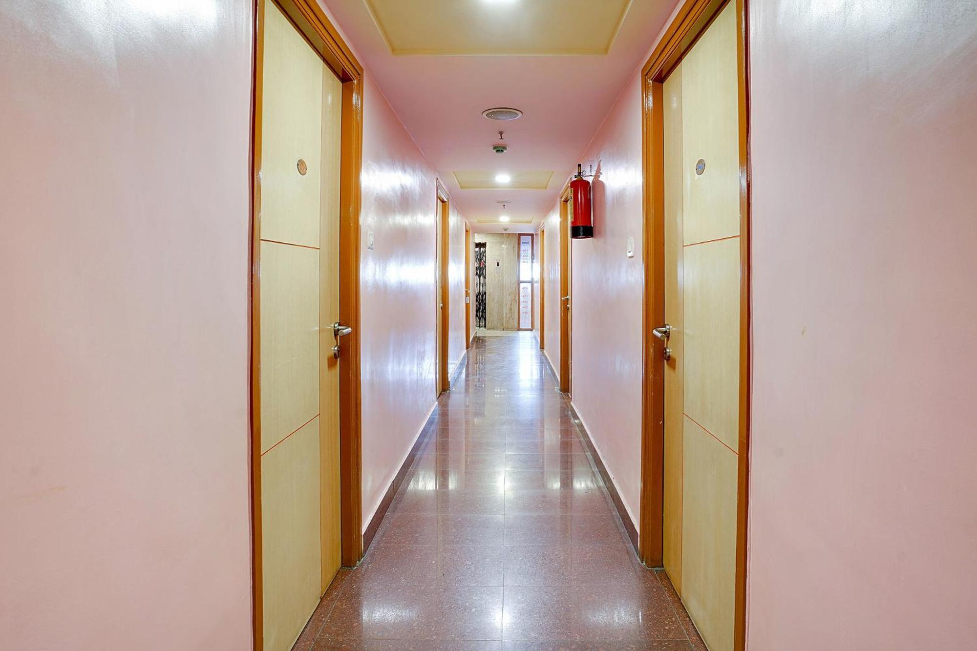 Hotel O Shanta Residency Lodge Sururnagar Eksteriør bilde