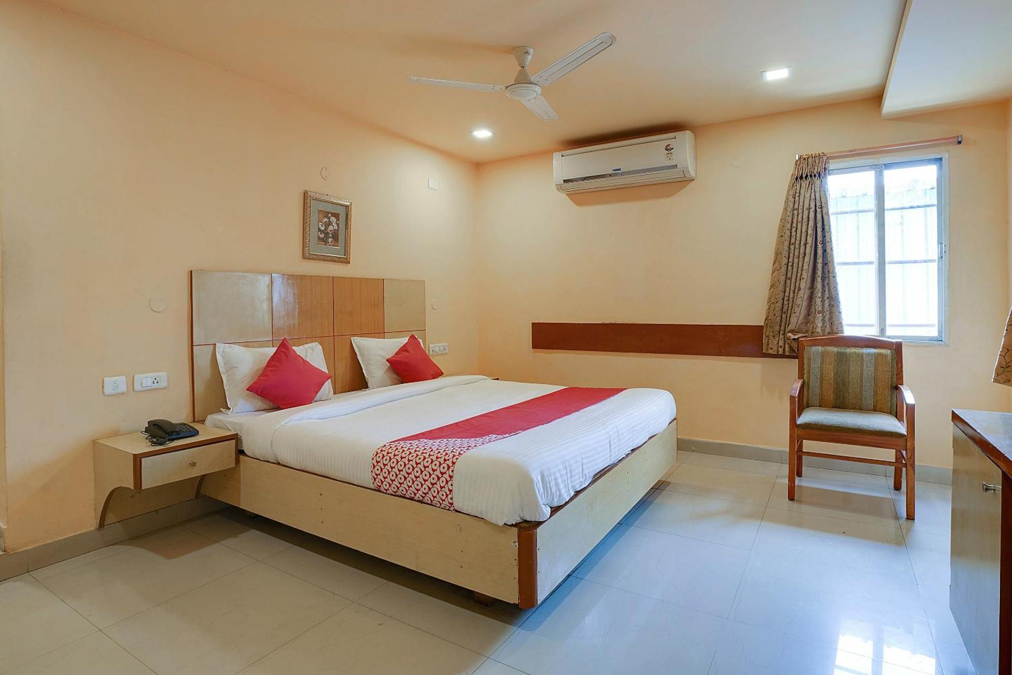 Hotel O Shanta Residency Lodge Sururnagar Eksteriør bilde