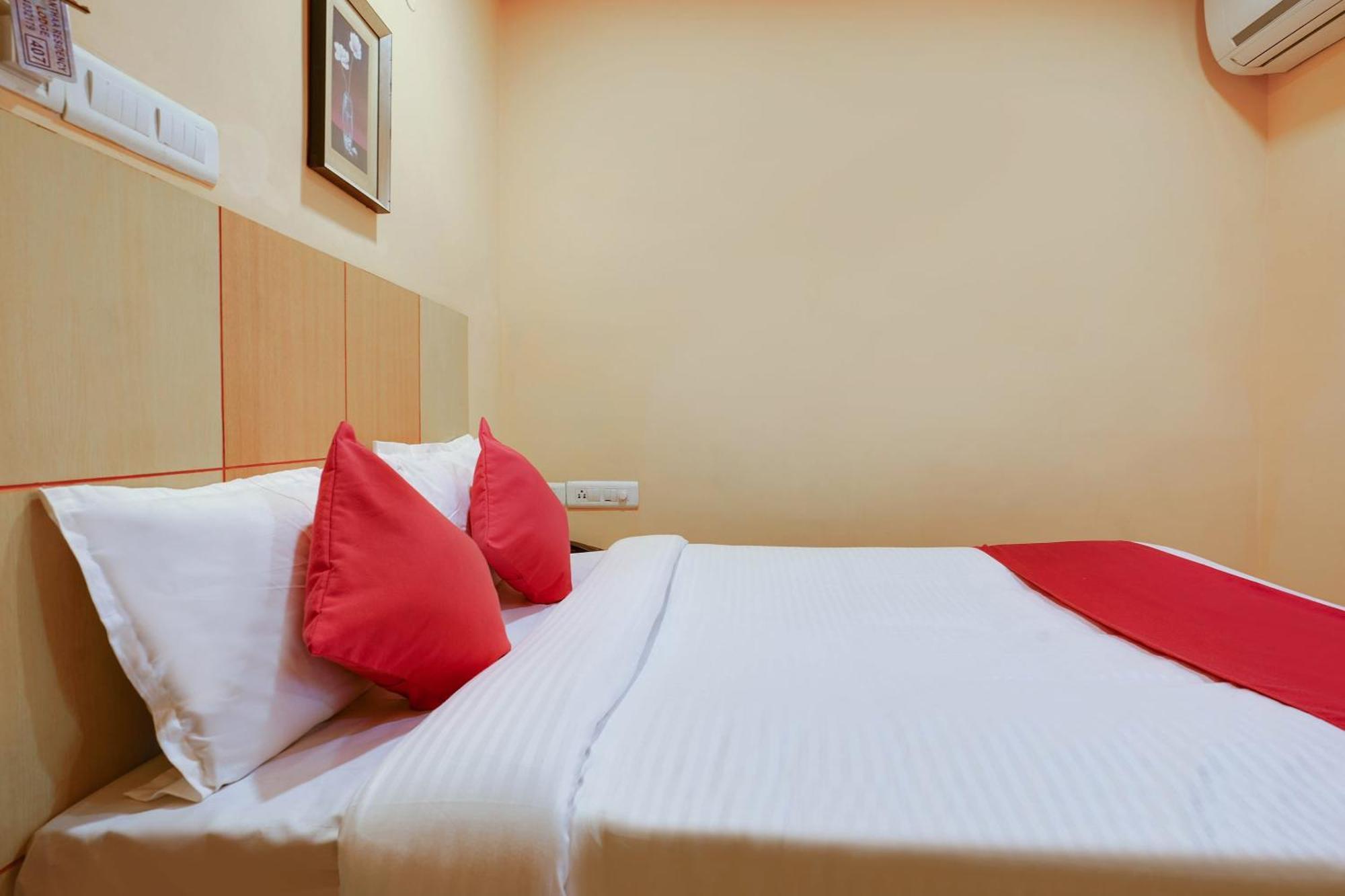 Hotel O Shanta Residency Lodge Sururnagar Eksteriør bilde